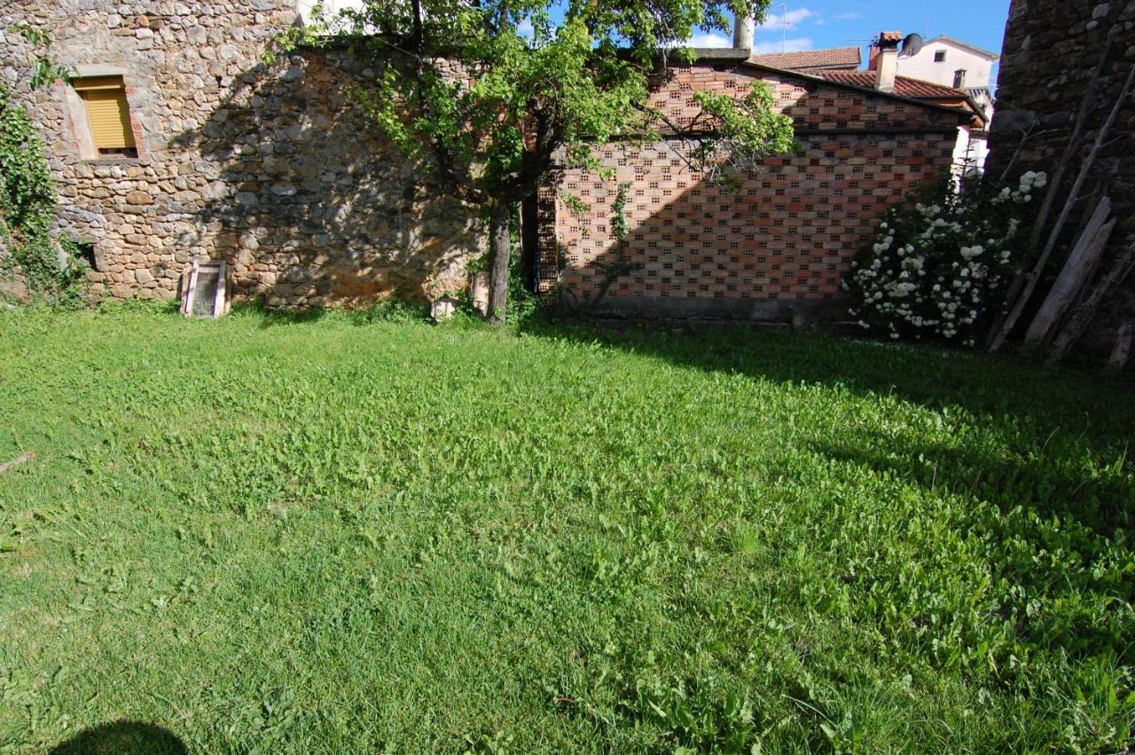 Apartamento El Fenal De Turmo Casa Rural "El Capricho De Nieves" Laspuna Bagian luar foto
