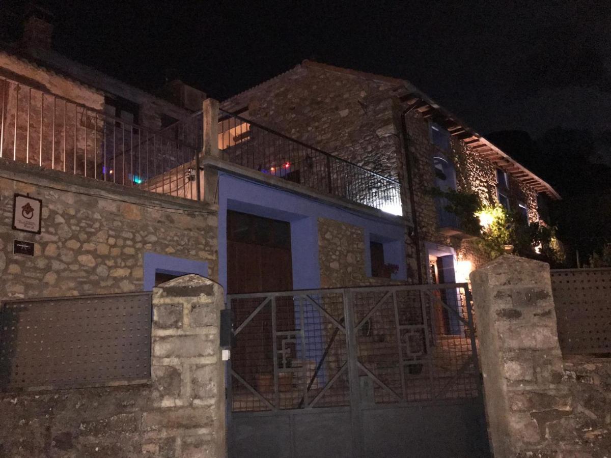 Apartamento El Fenal De Turmo Casa Rural "El Capricho De Nieves" Laspuna Bagian luar foto