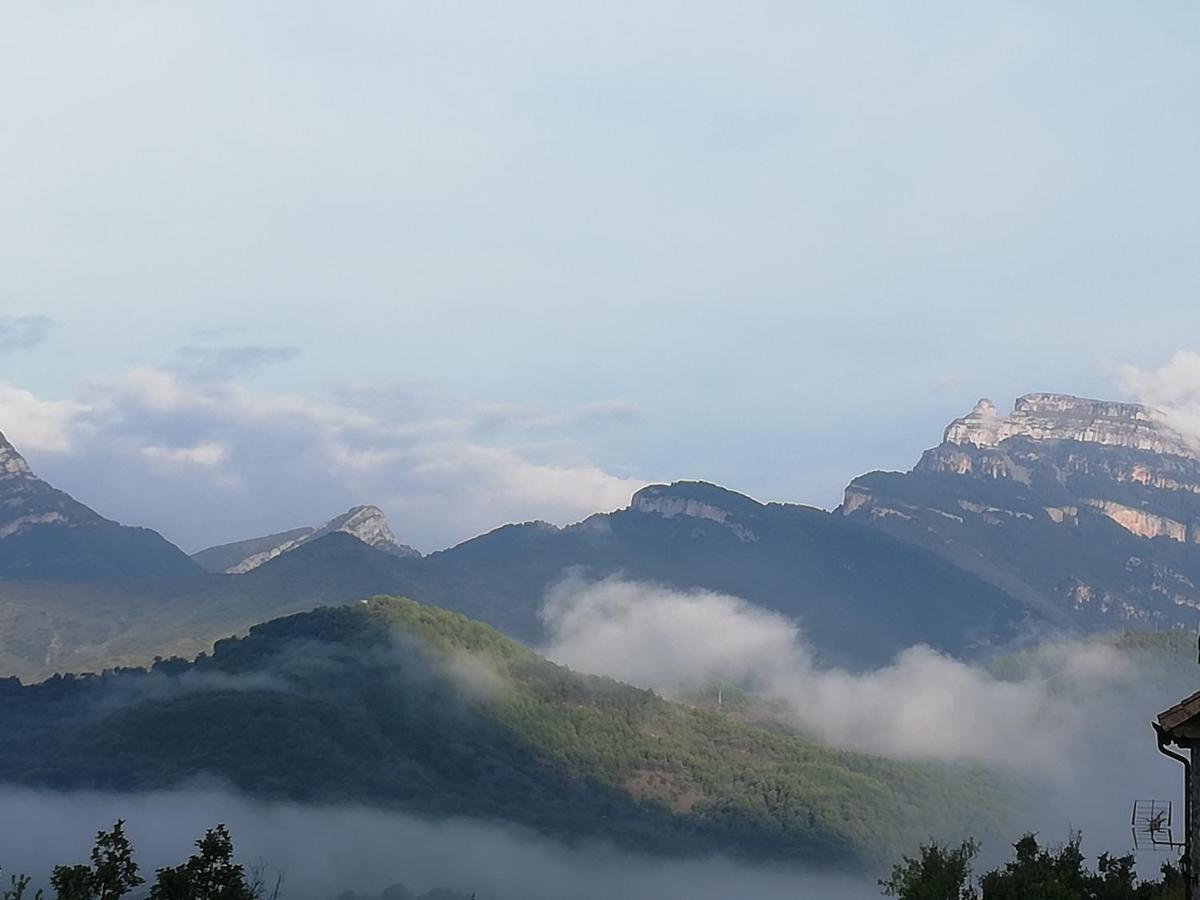 Apartamento El Fenal De Turmo Casa Rural "El Capricho De Nieves" Laspuna Bagian luar foto